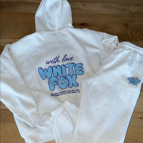 With Love Always lounge set - Picture 4 of 10